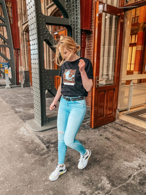 T-shirt Good Vibes zwart
