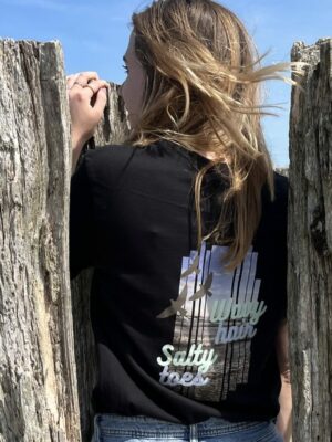 T-shirt wavy hair salty toes